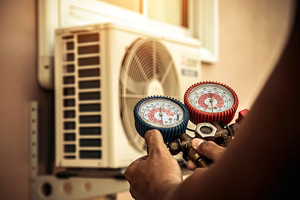 Professional Air Conditioning Service technician working in Saint Paul Park, MN